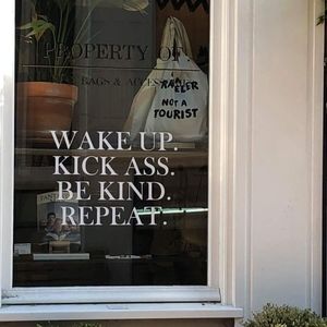 Meet your Posher, Joan